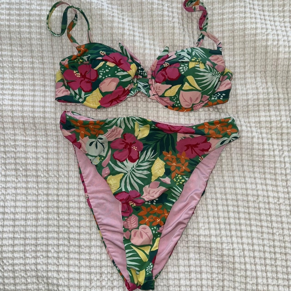 Dippin' Daisy's Floral Bikini Set - Green and Pink